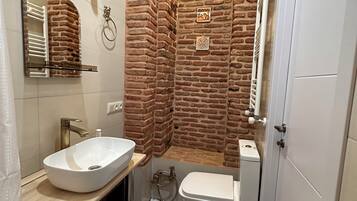 ๋ญ์
๋ฆฌ ์ํํธ, ์นจ์ค 2๊ฐ (Historic Building) | ์์ค | ์ค์ ์์ค, ๋ ์ธํด ์ค์๊ธฐ, ๋ฌด๋ฃ ์ธ๋ฉด์ฉํ, ํค์ด๋๋ผ์ด์ด