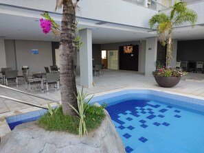 Indoor pool, 3 outdoor pools
