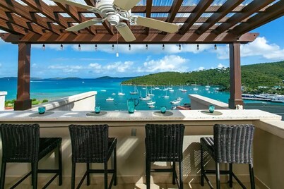 Gorgeous one bedroom penthouse with breathtaking view