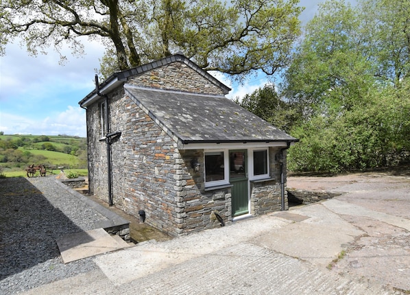 Cottage | Exterior