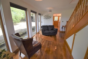 Cottage | Living area