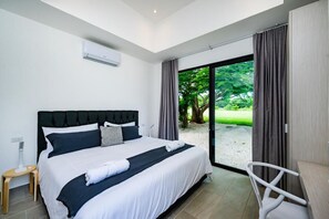 6 slaapkamers, een strijkplank/strijkijzer, reisbedje, gratis wifi