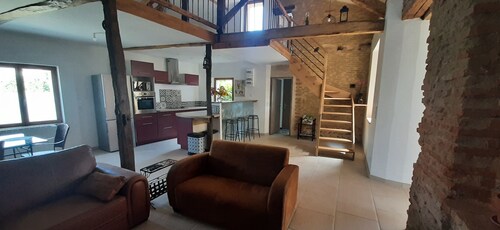 Le gîte de Pierre, vous accueille au cœur de Rieux-Volvestre, village médiéval 