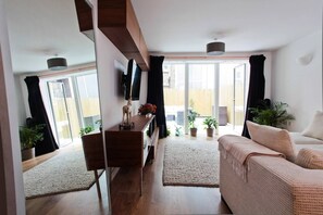 Interior - Quite and Decadent Flat in Soho (LONDON)