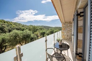 Outdoor dining - Villa Martha Perithia Corfu (Perithia)