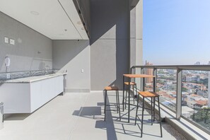 Tempat makan outdoor