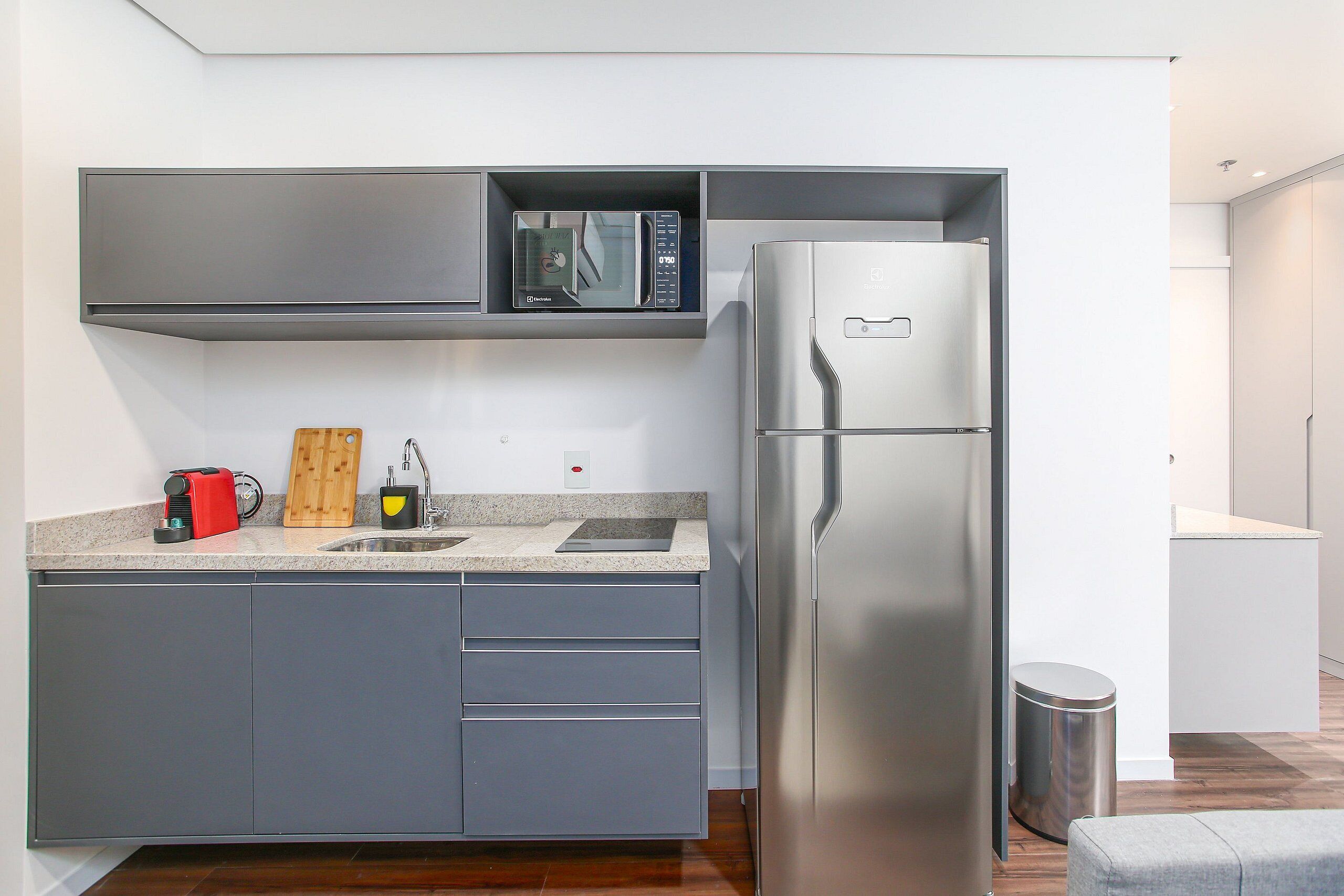 Comfort Apartment | Private kitchen | Cookware/dishes/utensils