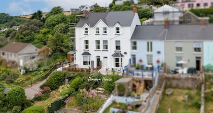 Penalun House - Beautiful Sea Views