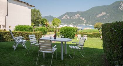 Interno 2 - One Bedroom Apartment, Sleeps 3