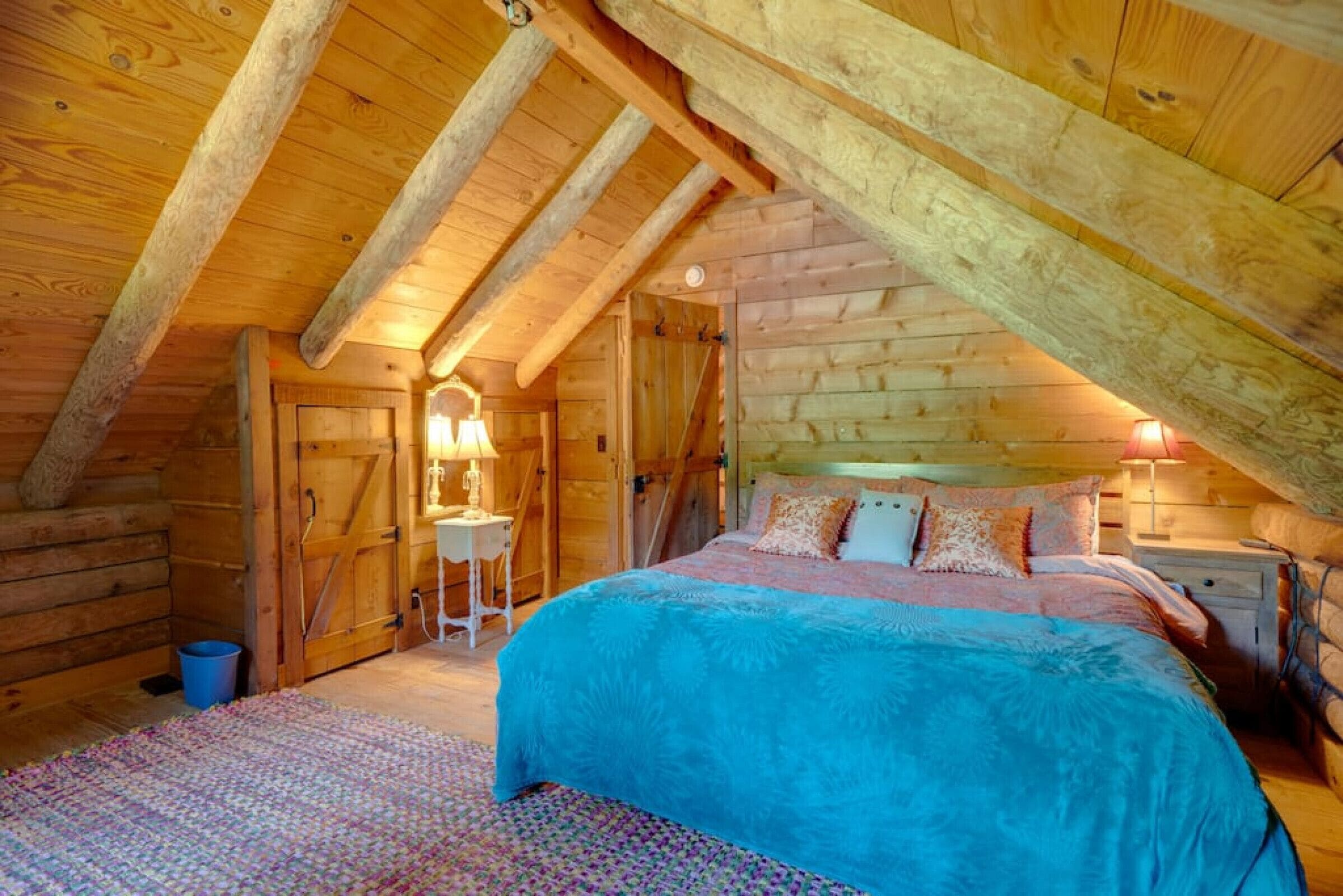 3 slaapkamers, een bureau, een strijkplank/strijkijzer, wifi