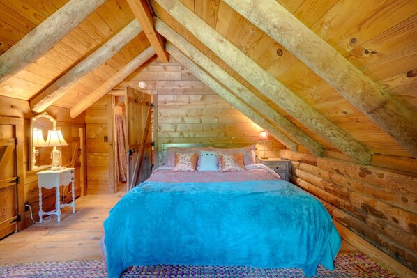 3 bedrooms, desk, iron/ironing board, WiFi