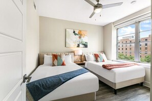 4 quartos, ferros/tábuas de passar roupa, Wi-Fi, roupa de cama