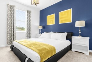 15 bedrooms, iron/ironing board, travel cot, WiFi - 15BR/17BA Mansion l EV Charger! Theater! Private Pool! Near Disney! Gym! (Kissimmee)