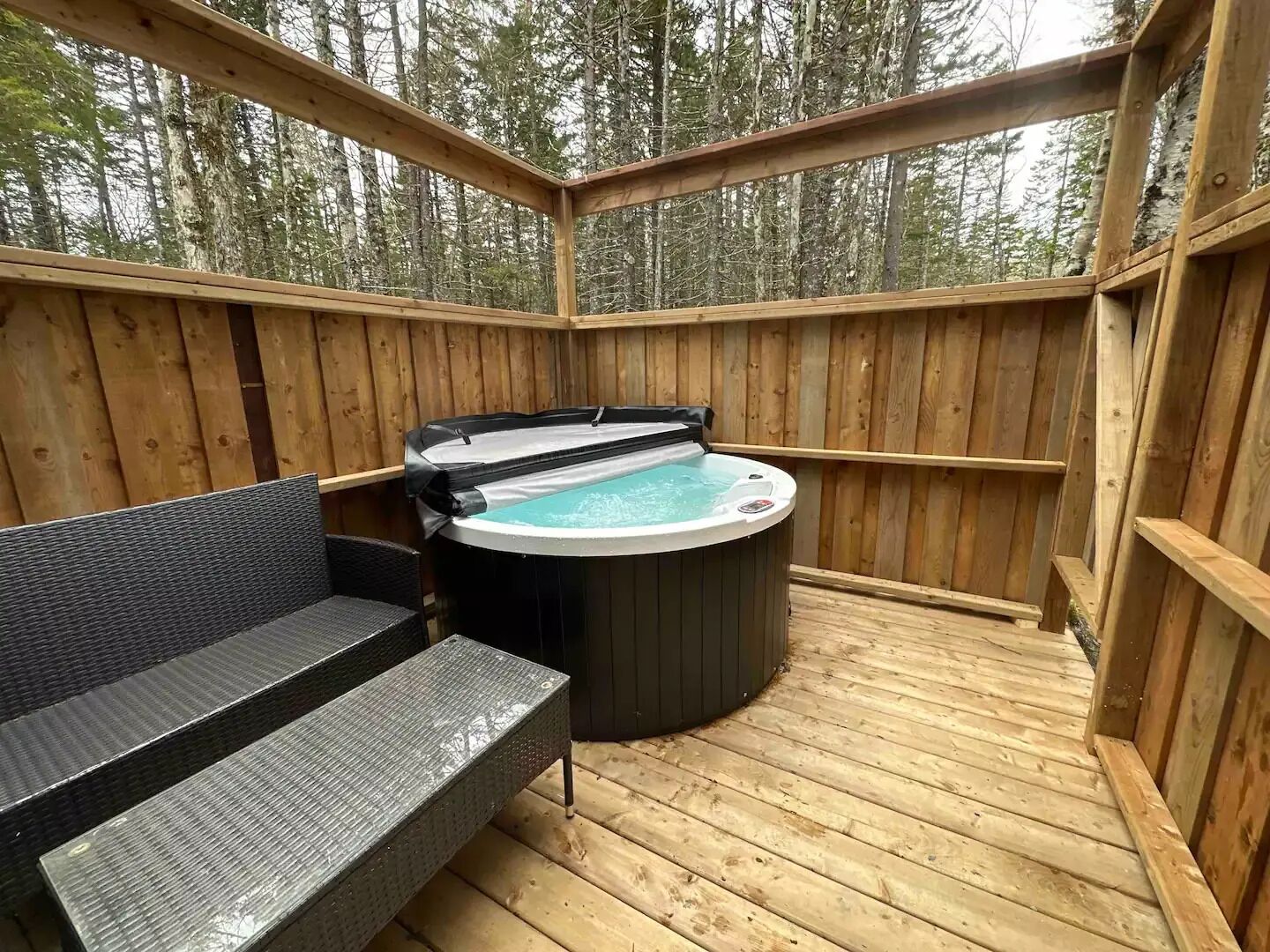 Bain à remous extérieur