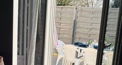 100mÂČ 8 lits - terrasse & parking privĂ© - proche Cdg, Paris, Parc AstĂ©rix