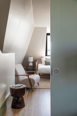 1 bedroom, in-room safe, desk, laptop workspace