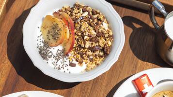 Desayuno buffet (CHF 25 por persona)