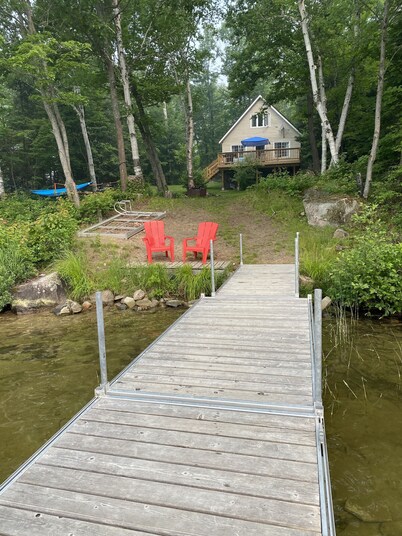 The Northern Pearl - A Lakefront Cottage on Lake Bernard in Sundridge, Ontario