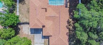 2 houses 5bed 4bath heated pool prime location