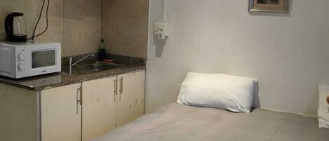 9 Schlafzimmer, Bügeleisen/Bügelbrett, WLAN, Bettwäsche