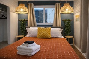 2 soverom, strykejern/-brett, reiseseng for barn og wi-fi