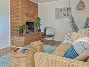 Smart-tv en een open haard