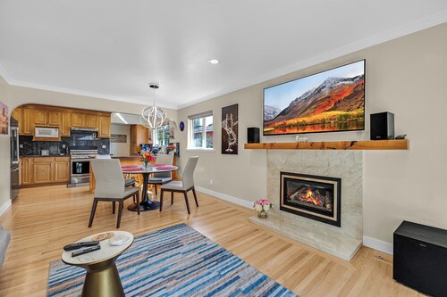 Crest retreat home