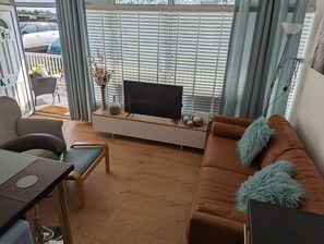 Living area - Chalet to let on Cherry Park Chapel St Leonards (Chapel Saint Leonards)