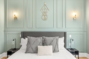 2 Schlafzimmer, Schreibtisch, Bügeleisen/Bügelbrett, kostenloses WLAN