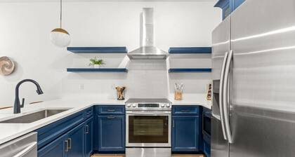 Modern 4 Bed Space in Walkable Area -3 Miles to Downtown