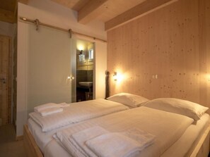 4 soverom og internettilgang