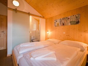 4 soverom og internettilgang