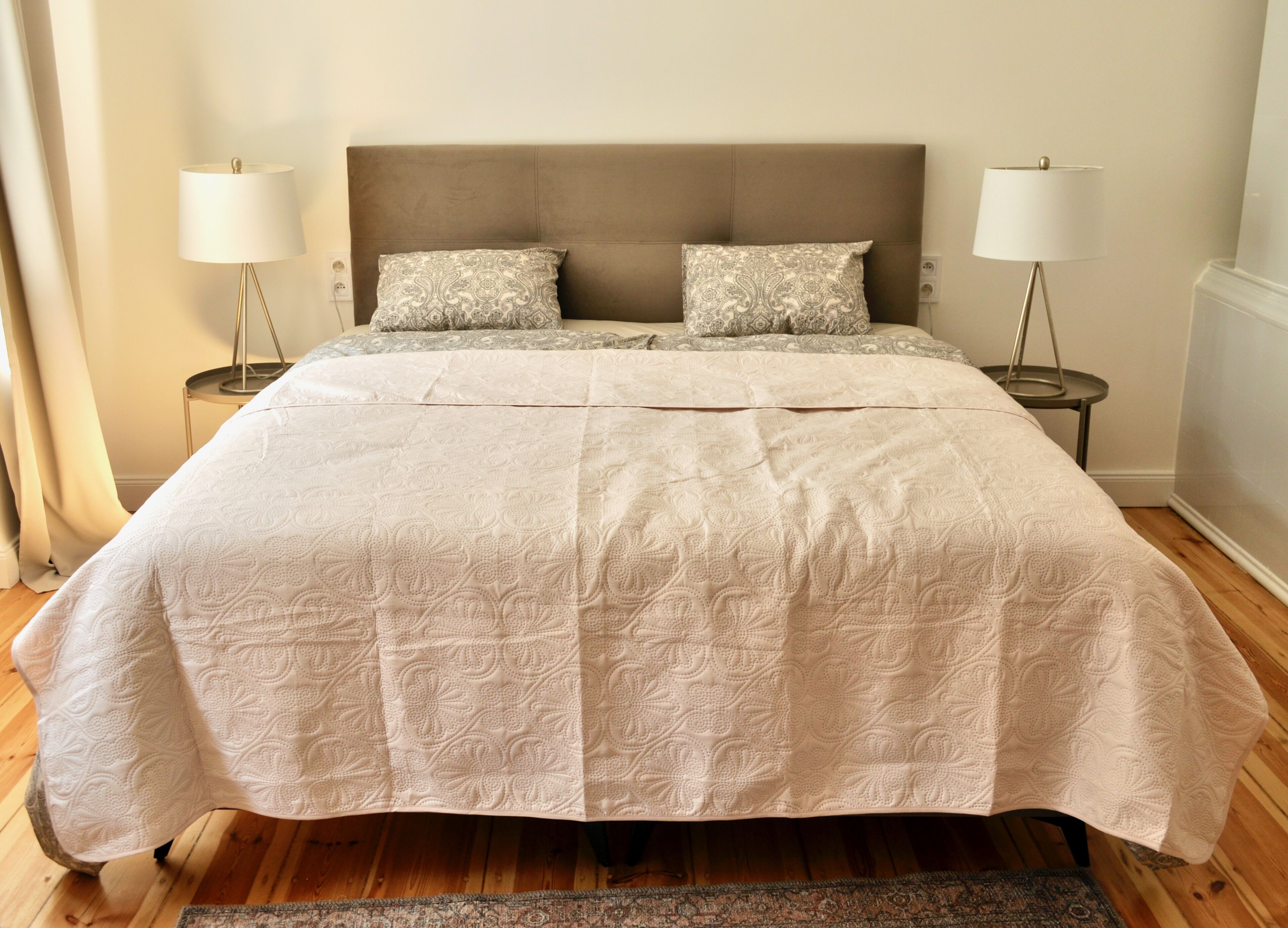 2 sovrum, skrivbord, strykjärn/strykbräda och wi-fi