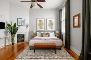 3 bedrooms, desk, iron/ironing board, travel cot