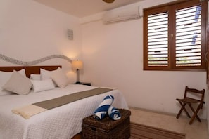 2 Schlafzimmer, Zimmersafe, Bügeleisen/Bügelbrett, Reisekinderbett