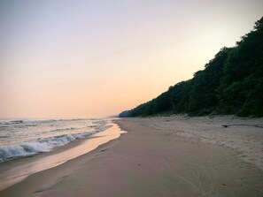 サンラウンジャー、ビーチタオル