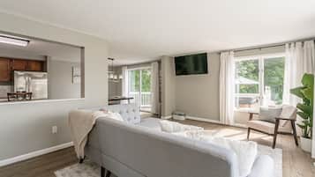 Una Smart TV, un reproductor de DVD