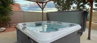 Short or Extended Stay Loft • Family Friendly • Hot Tub