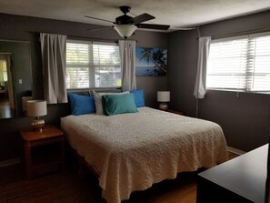 2 sovrum, skrivbord, strykjärn/strykbräda och gratis wi-fi