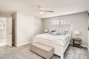 2 bedrooms, desk, iron/ironing board, free WiFi