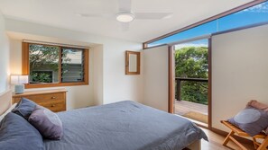 5 Schlafzimmer, Bügeleisen/Bügelbrett, kostenloses WLAN, Bettwäsche