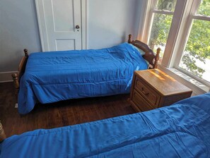 3 slaapkamers, een bureau, een strijkplank/strijkijzer, gratis wifi