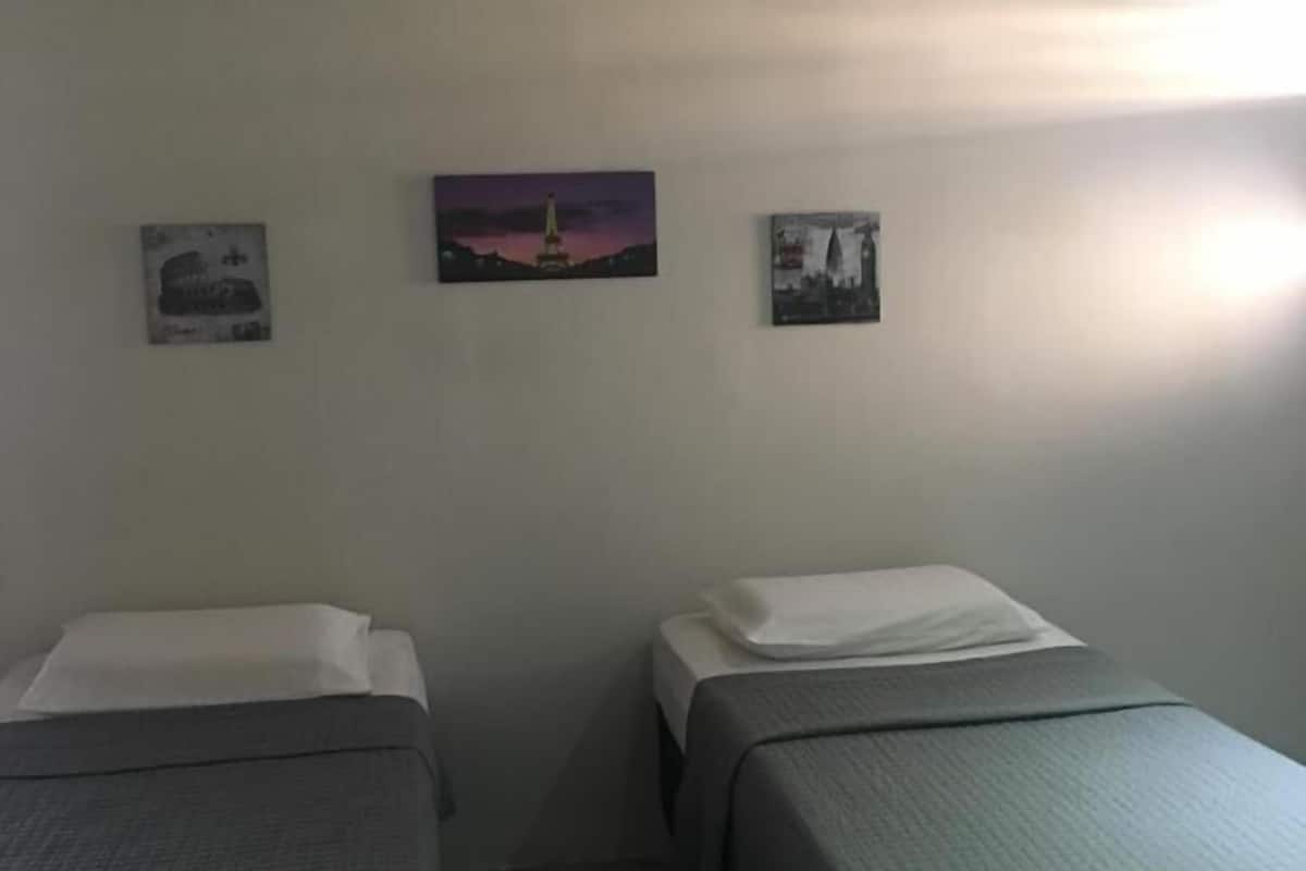Chambre Standard Double ou avec lits jumeaux, 2 chambres