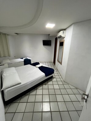 Chambre triple Standard, 2 chambres