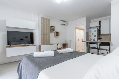 Santa Giulia Suite. Like at Home. Leisure or business with all the best comfort!