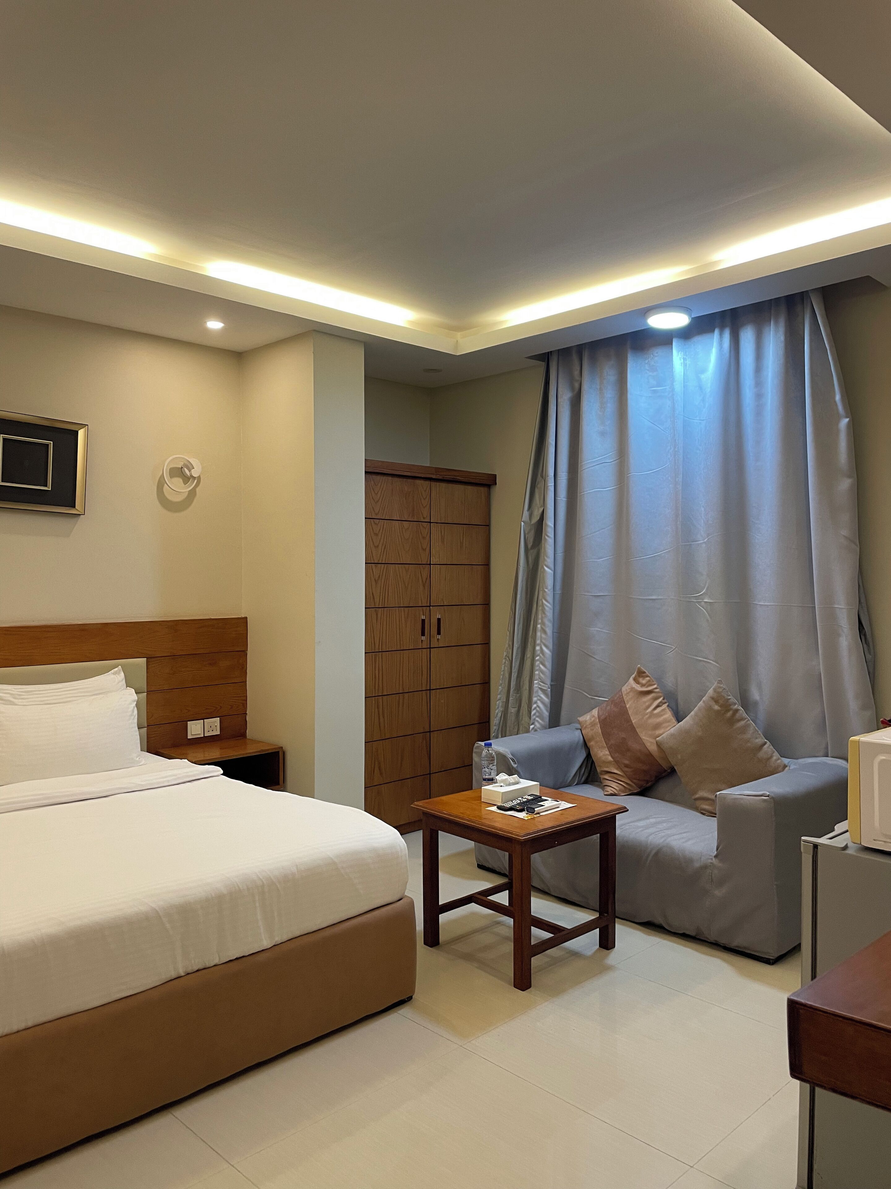 Traditional Single Room | Premium bedding, pillowtop beds, in-room safe, soundproofing