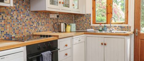 Fridge, dishwasher, electric kettle, toaster