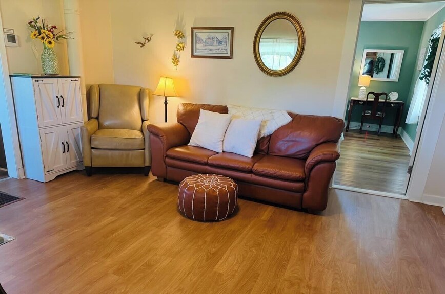 Violas Cottage- River Access, Peaceful, Scenic, New Reno - Cuba, MO