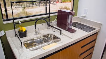 Fridge, microwave, stovetop, coffee/tea maker