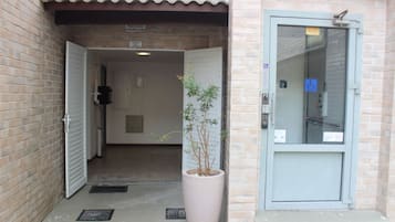 Comfort-huoneisto | Yksityiskohta ulkoa